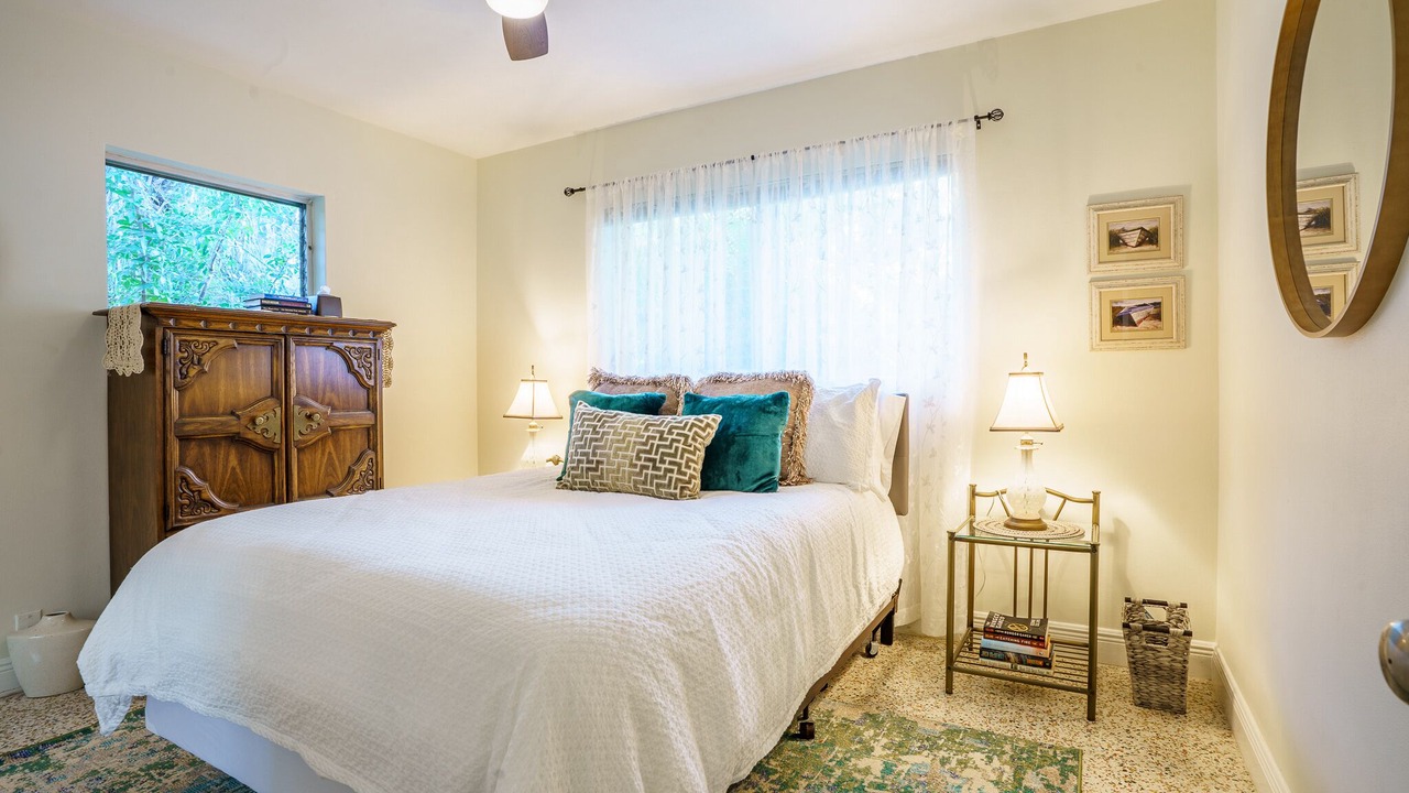 Photo of Bedroom in Indian Beach Sapphire Shores