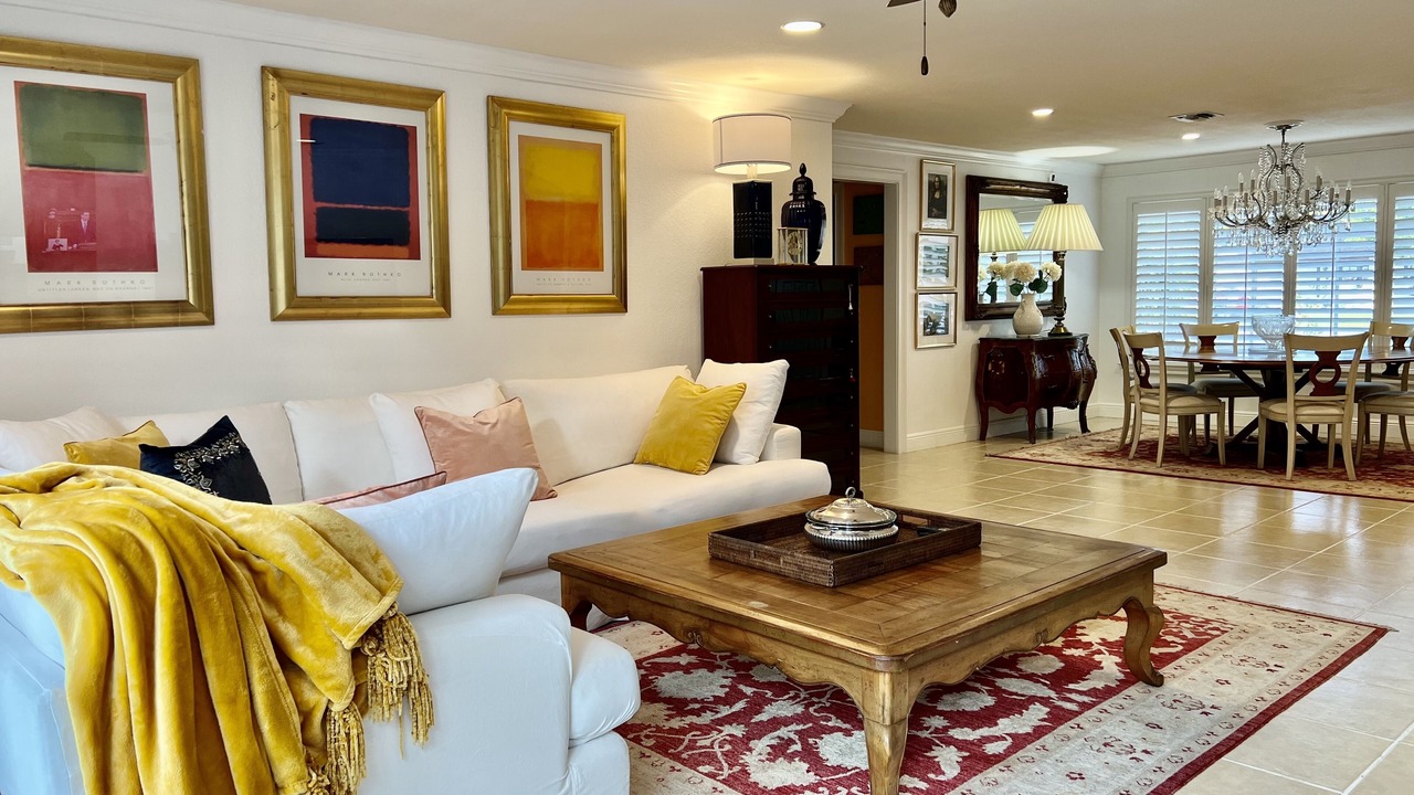 Photo of Livingroom in Palm River Estates