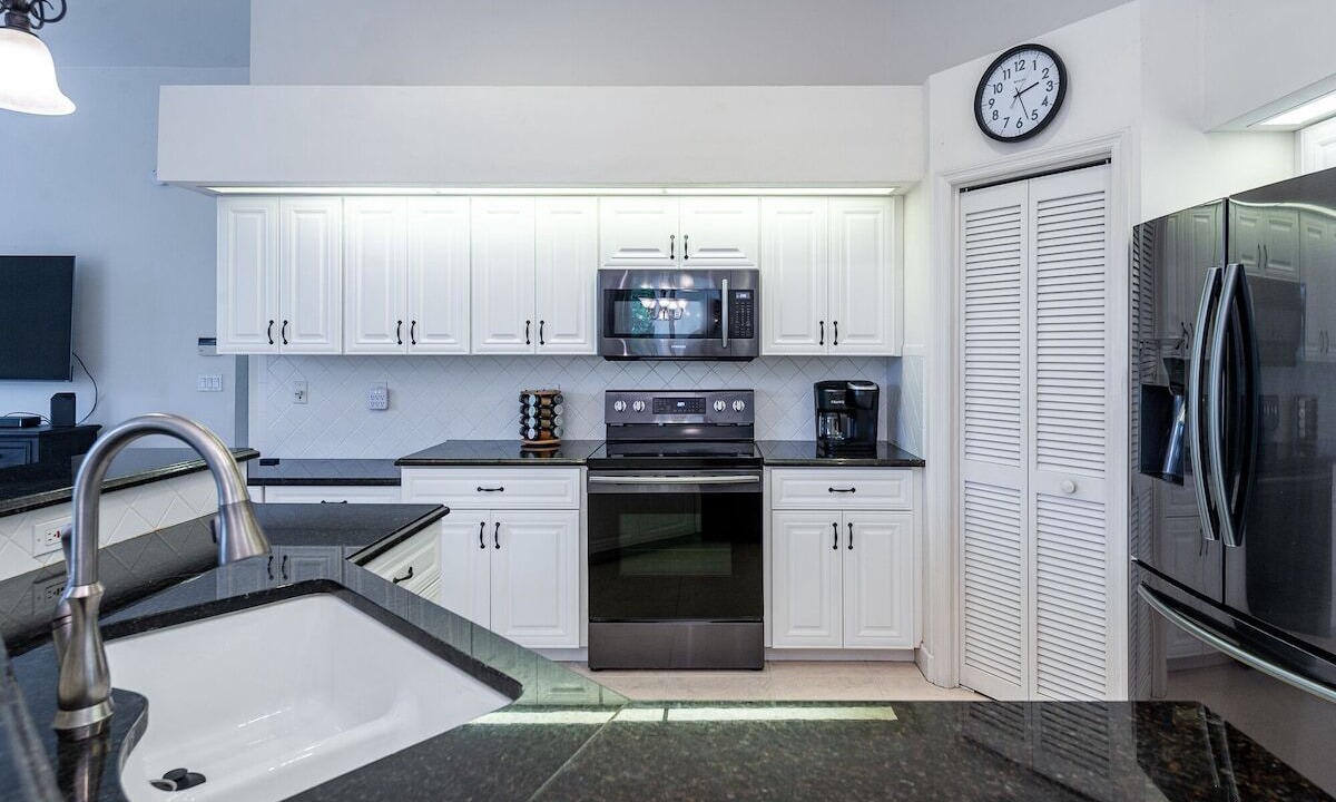 Photo of Kitchen in Beachview Country Club Estates