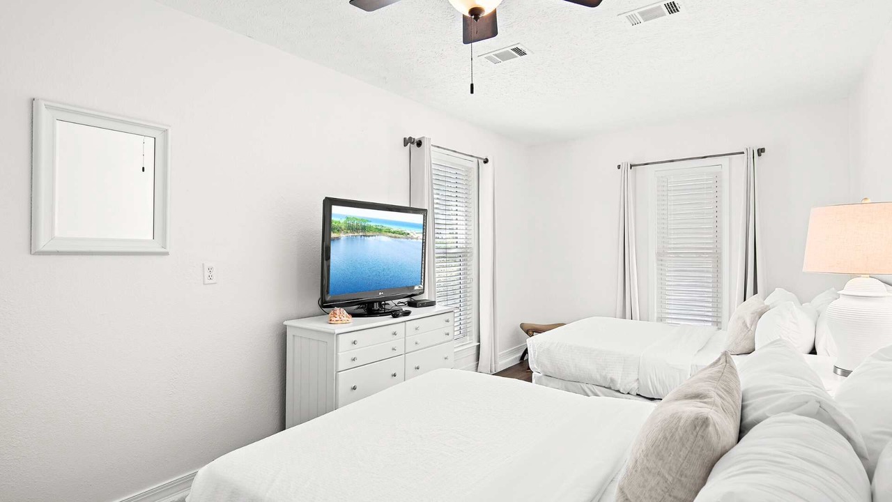 Photo of Bedroom in Sugarwood Beach
