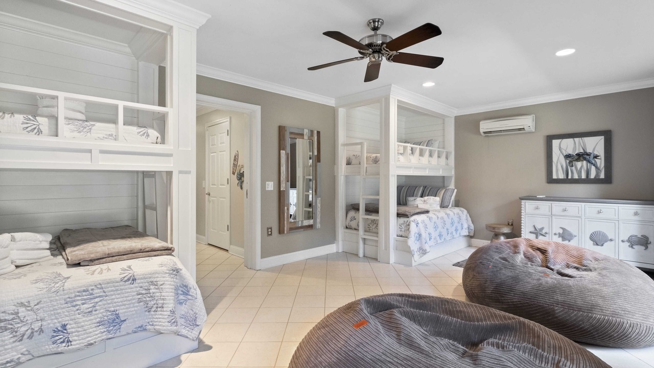 Photo of Bedroom in Sea Pines