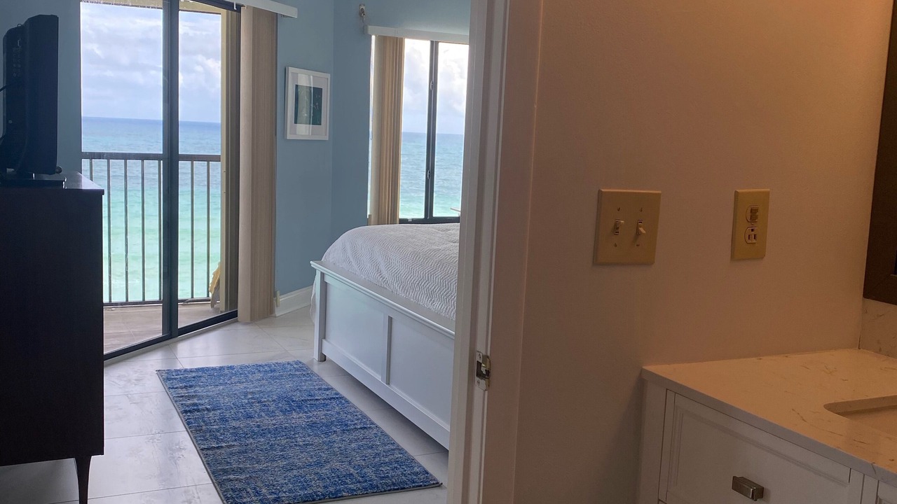 Photo of Bedroom in Melbourne Beach