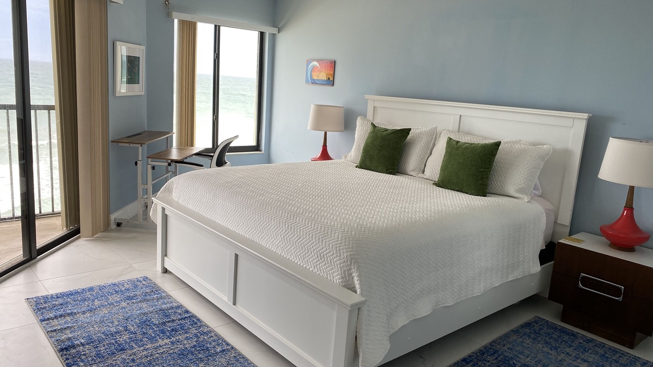Photo of Bedroom in Melbourne Beach