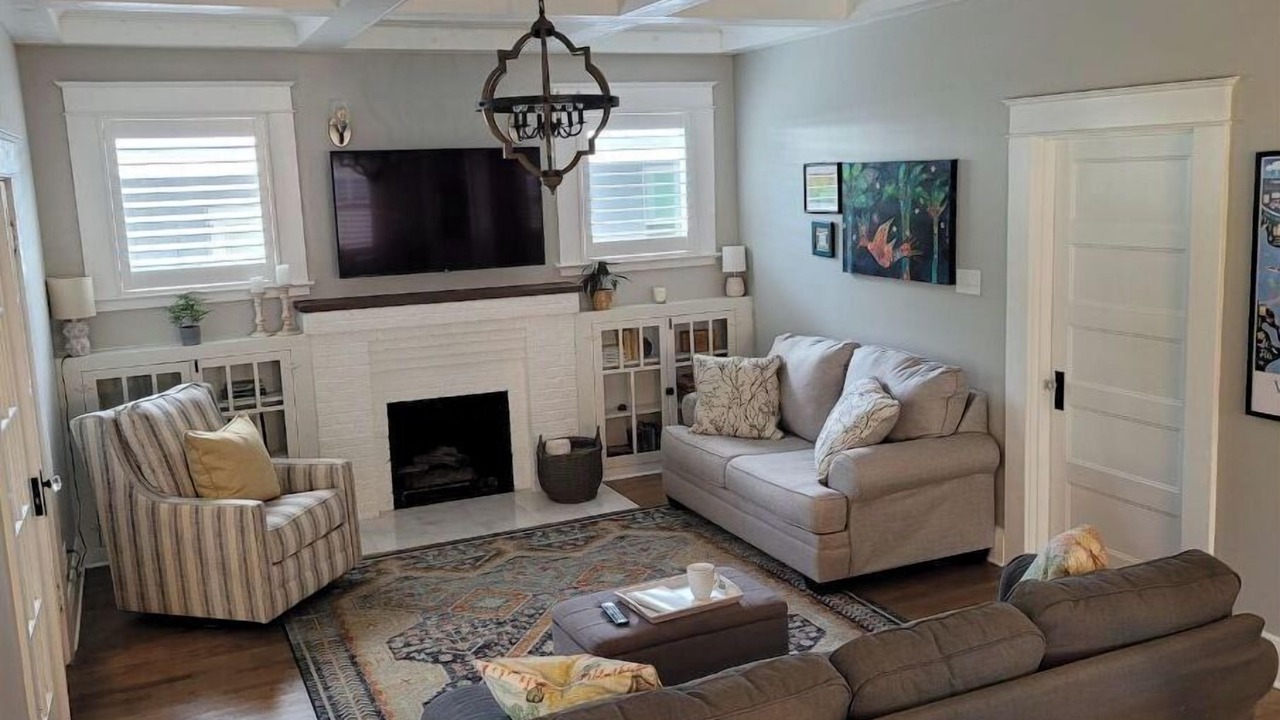 Photo of Bedroom in Bayshore Gardens