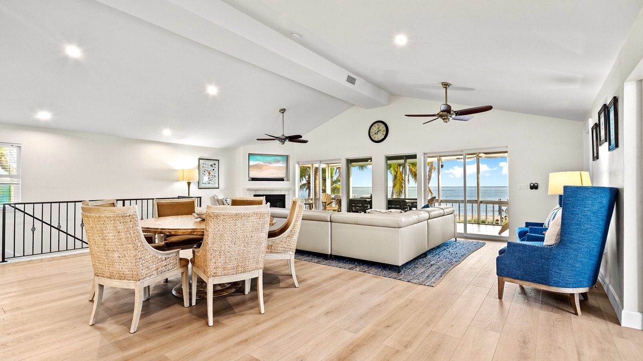 Photo of Livingroom in North Captiva