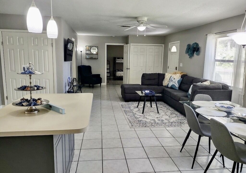 Photo of Livingroom in Cooper City