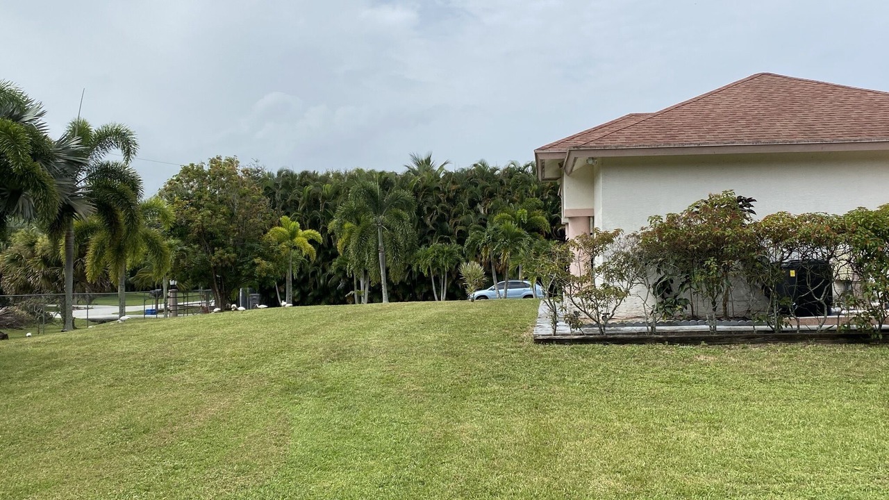 Photo of Outdoor in Palm Beach Country Estates