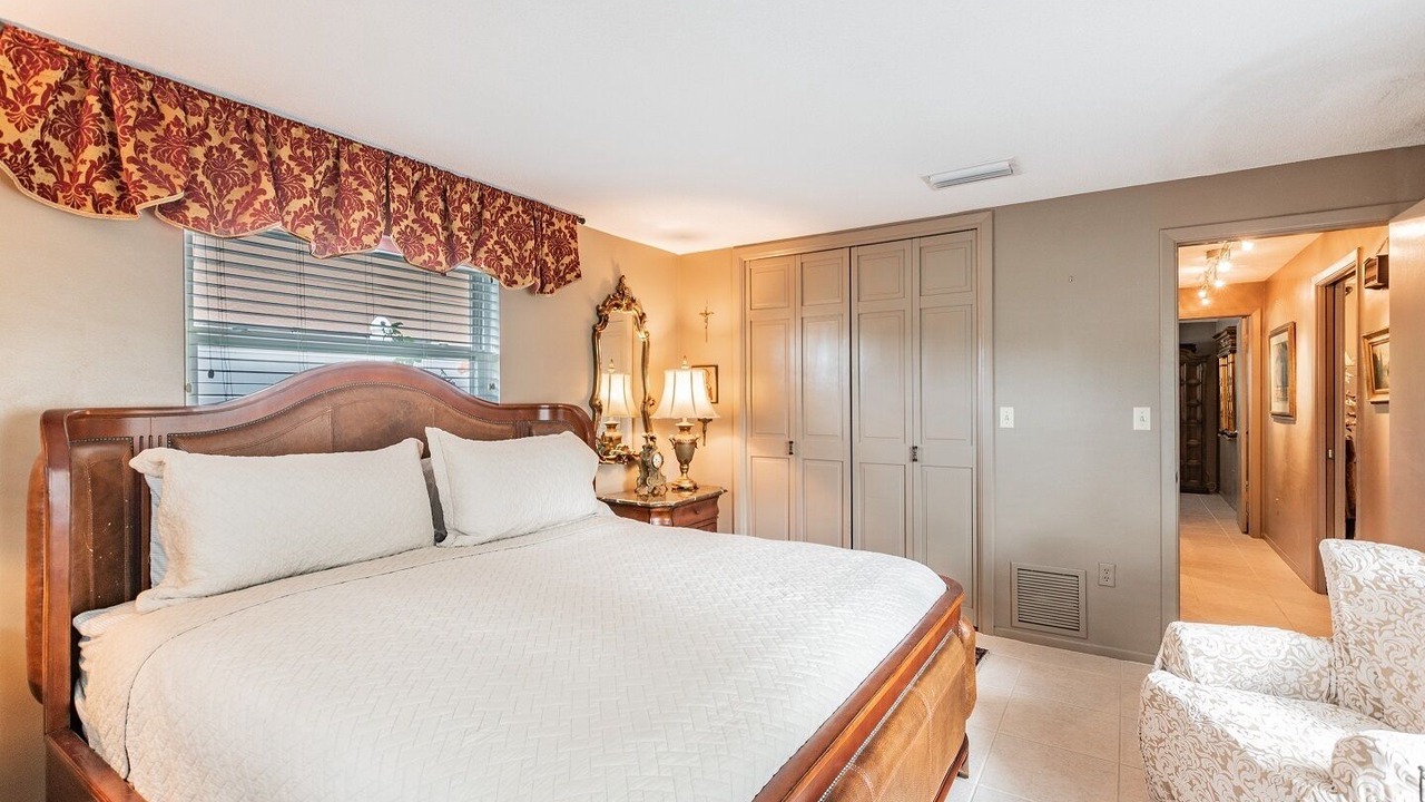 Photo of Bedroom in Baywood Village