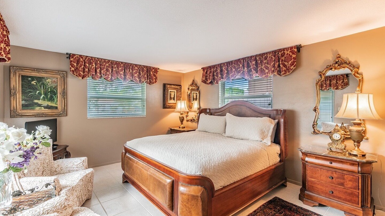 Photo of Bedroom in Baywood Village