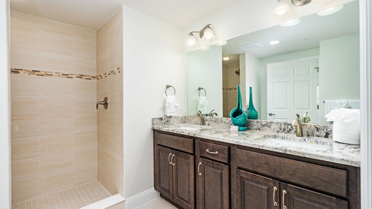 Photo of Bathroom in Ocean View Halifax Estates