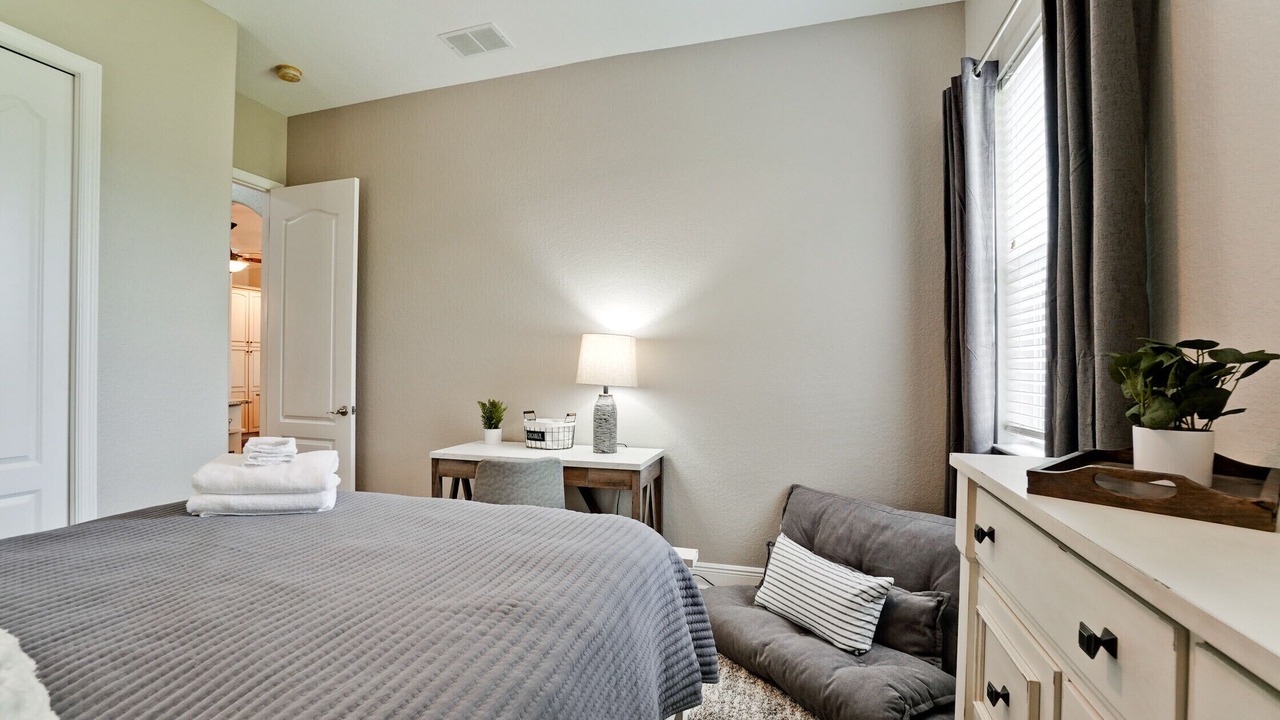 Photo of Bedroom in Trailer Estates