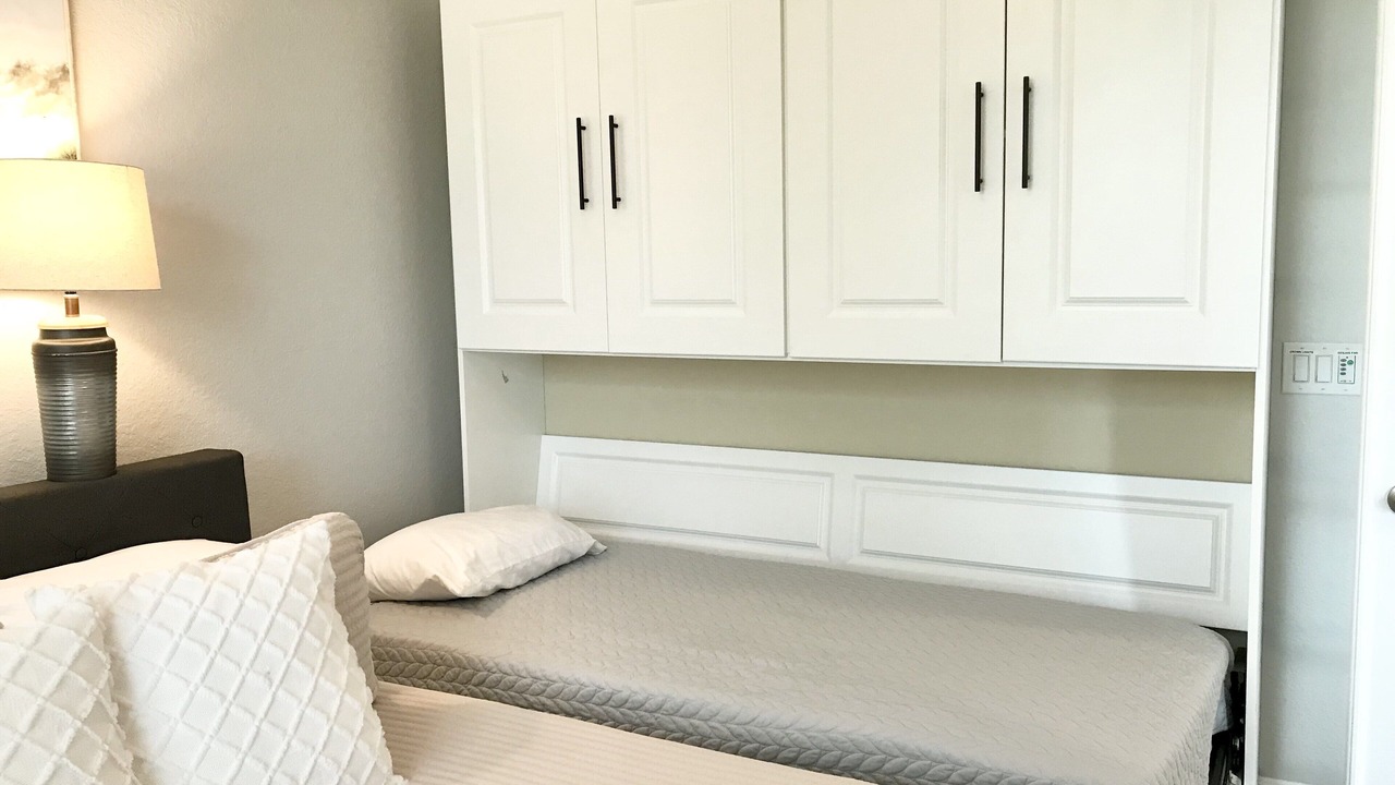 Photo of Bedroom in Trailer Estates