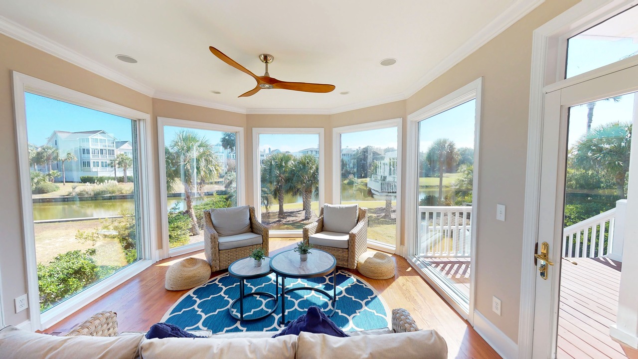Photo of Livingroom in Ocean Point