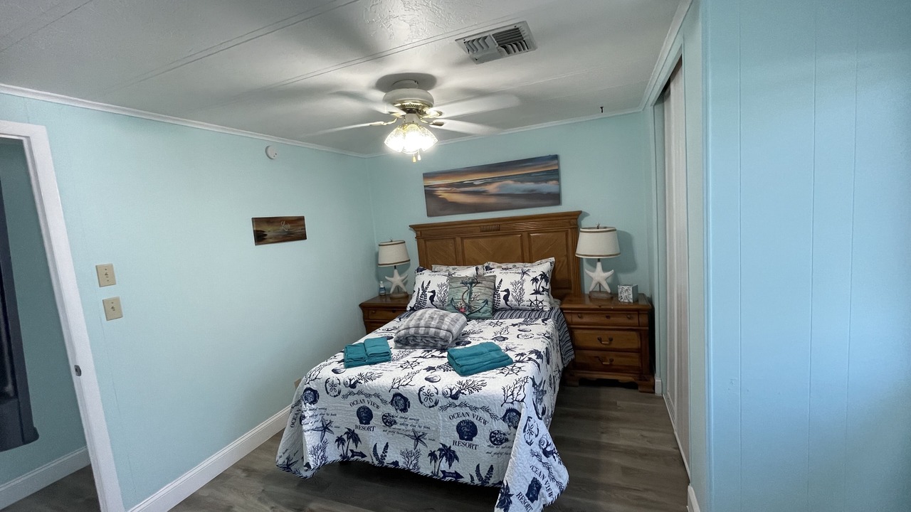 Photo of Bedroom in Saint James City