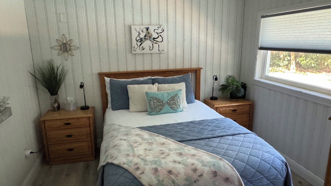Photo of Bedroom in Seacoast Shores