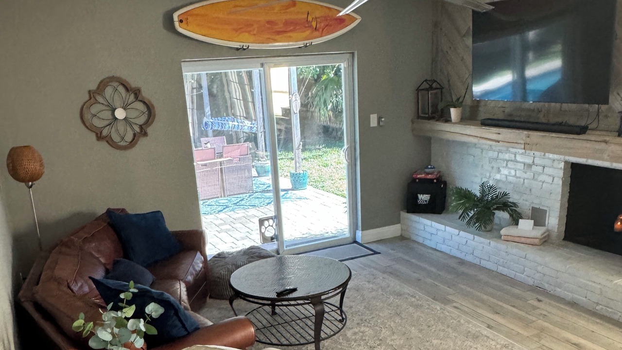 Photo of Livingroom in Seacoast Shores