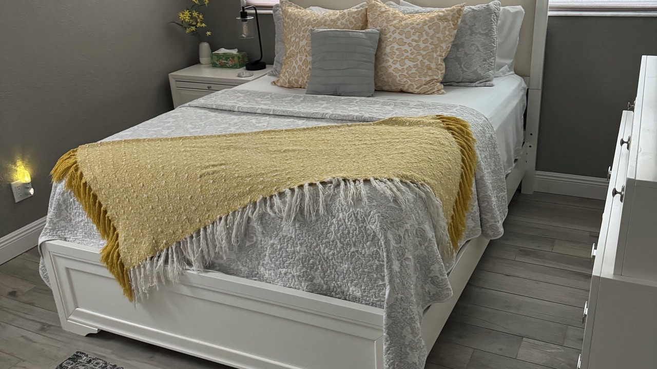 Photo of Bedroom in Seacoast Shores