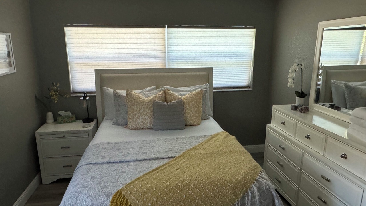 Photo of Bedroom in Seacoast Shores