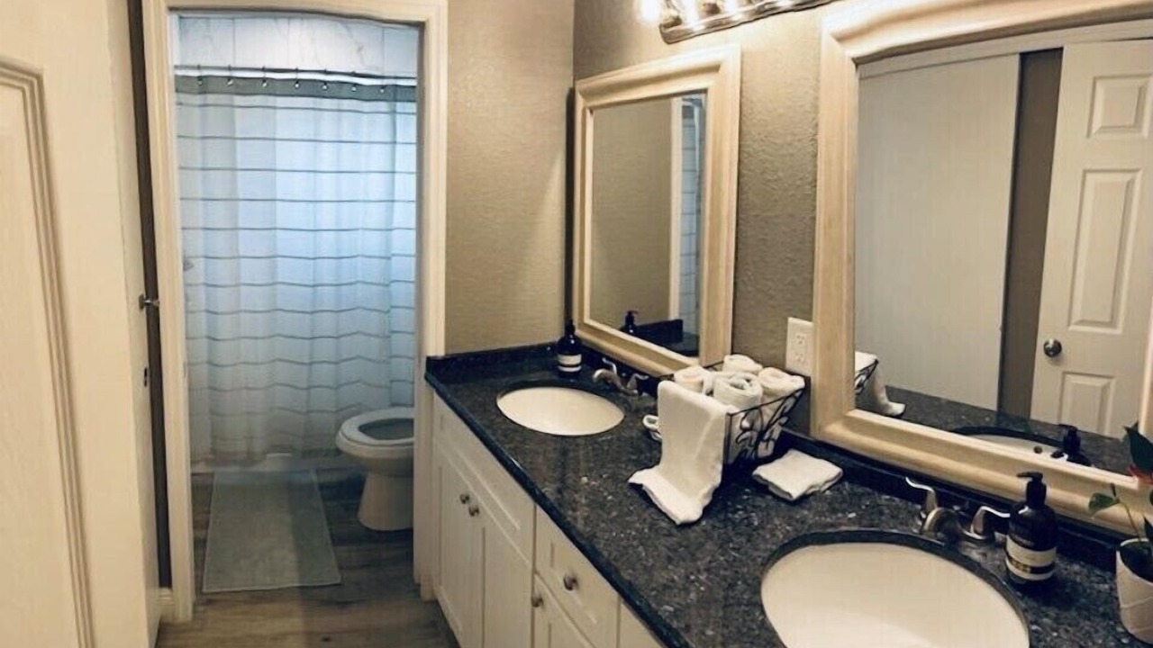 Photo of Bathroom in Seacoast Shores