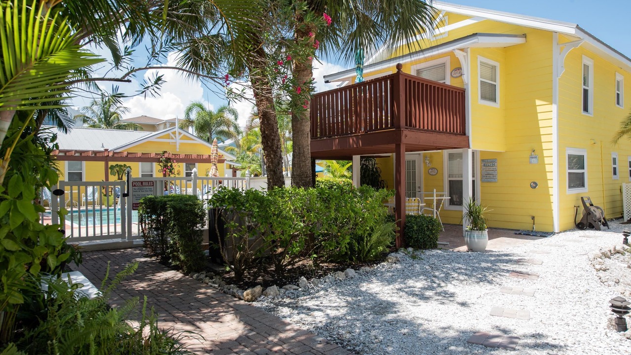 Photo of Others in Anna Maria