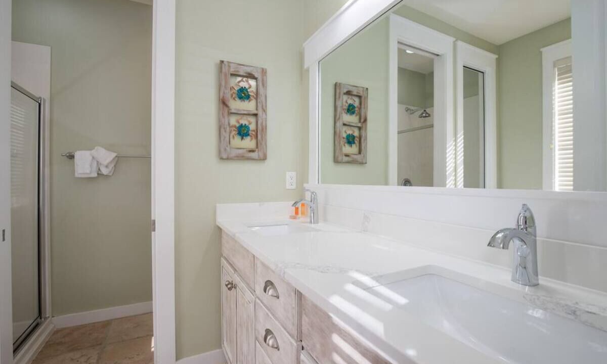 Photo of Bathroom in Laurel Grove