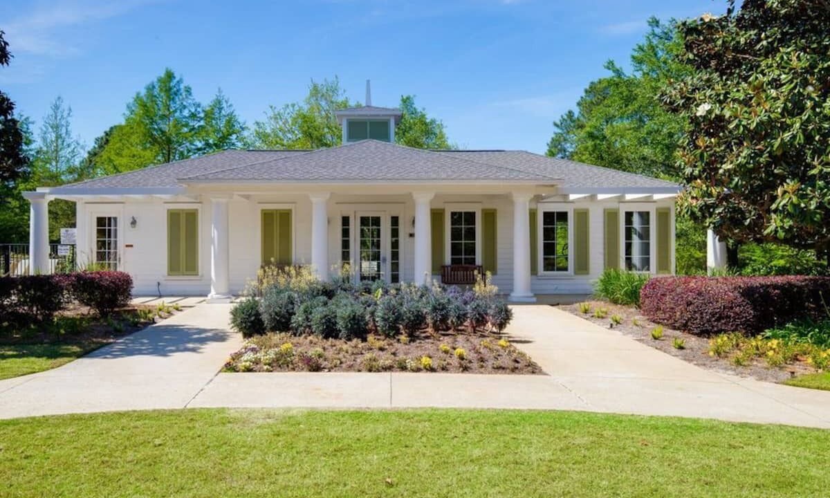 Photo of Outdoor in Laurel Grove