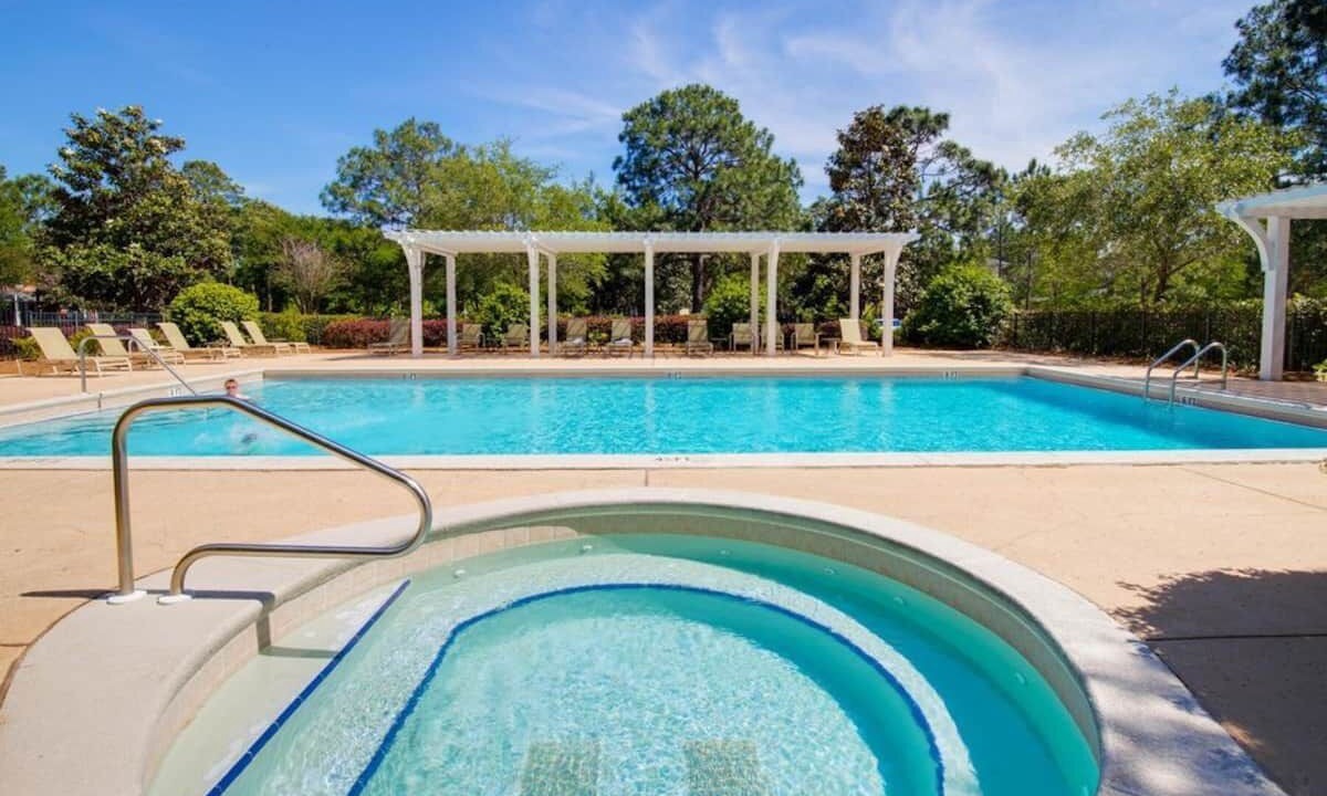 Photo of Outdoor in Laurel Grove