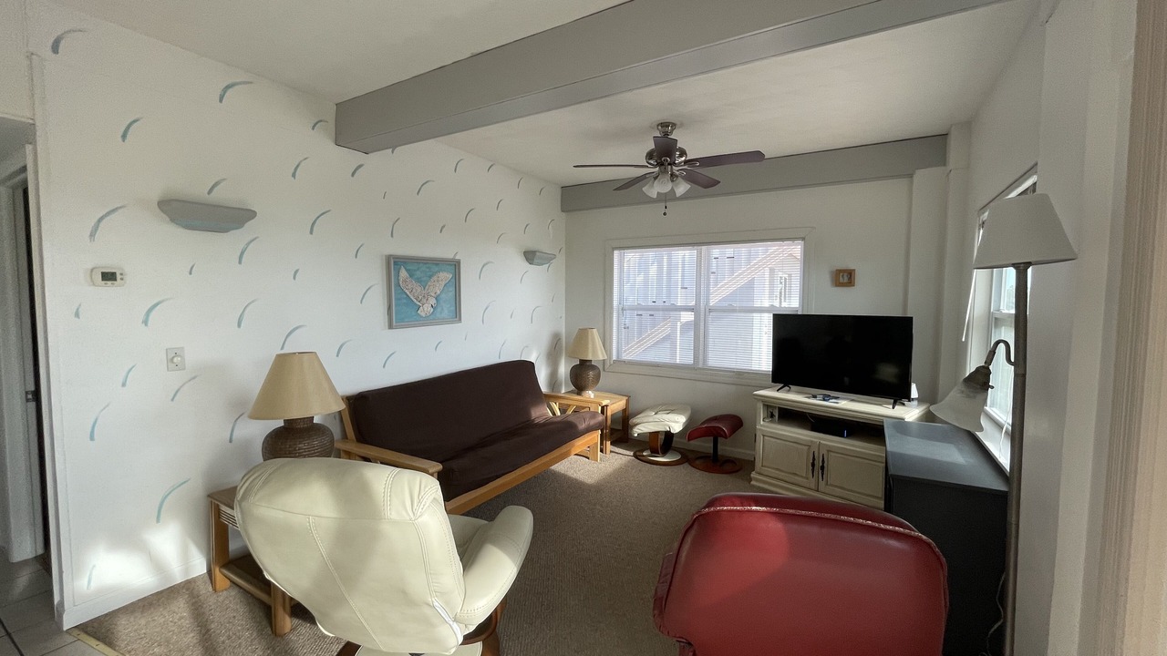 Photo of Livingroom in Englewood