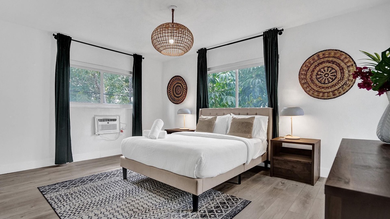Photo of Bedroom in West Avenue
