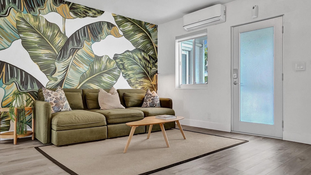 Photo of Livingroom in West Avenue