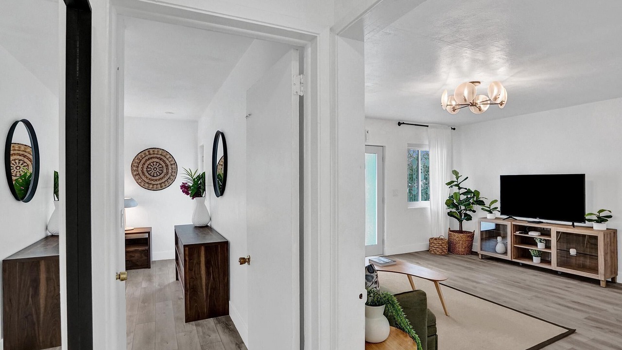 Photo of Livingroom in West Avenue