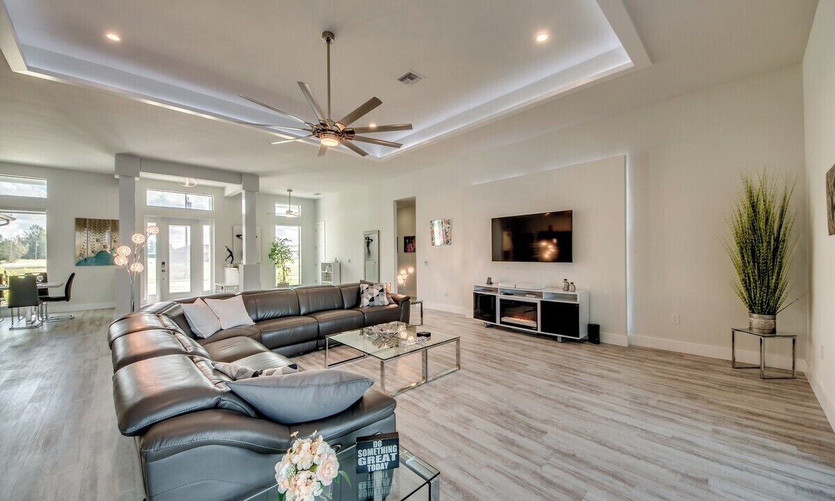 Photo of Livingroom in Burnt Store