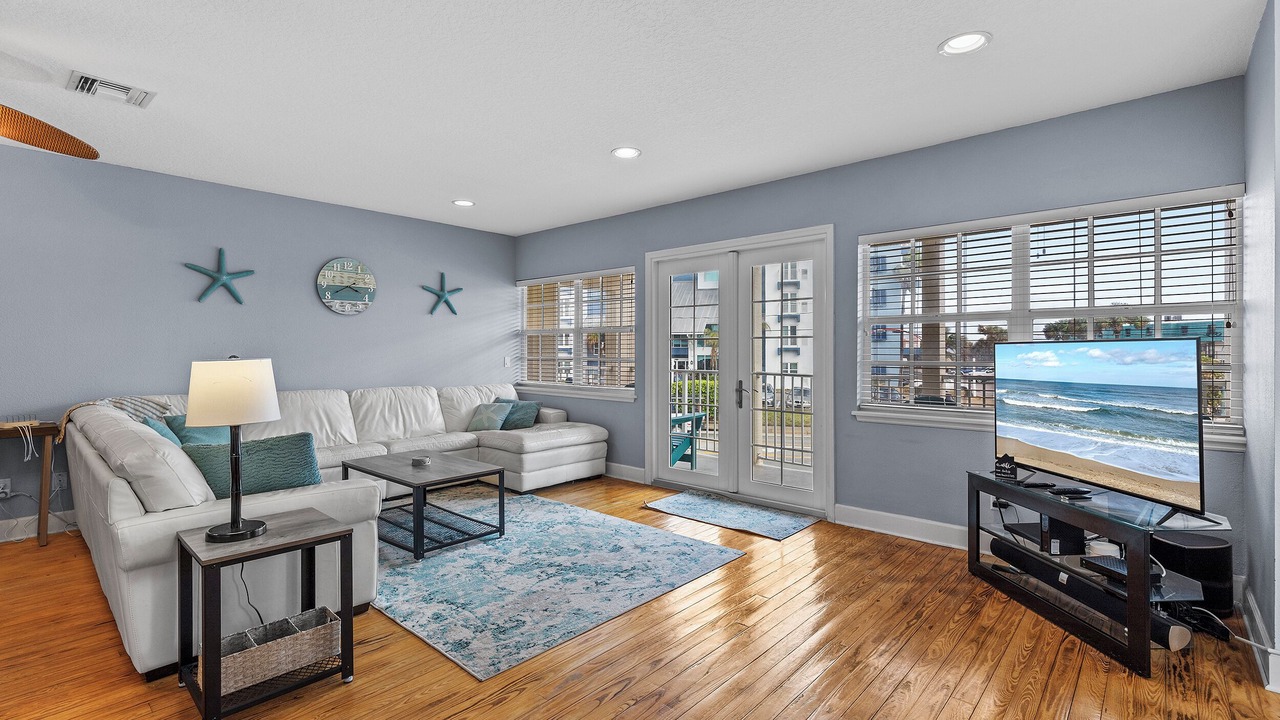 Photo of Livingroom in Horton Shores