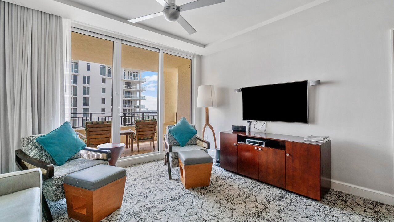 Photo of Livingroom in Singer Island