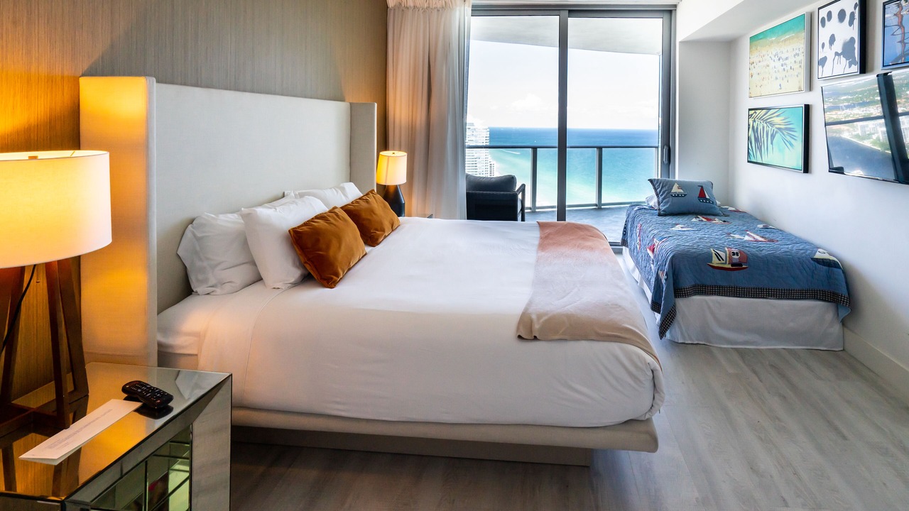 Photo of Bedroom in Hollywood
