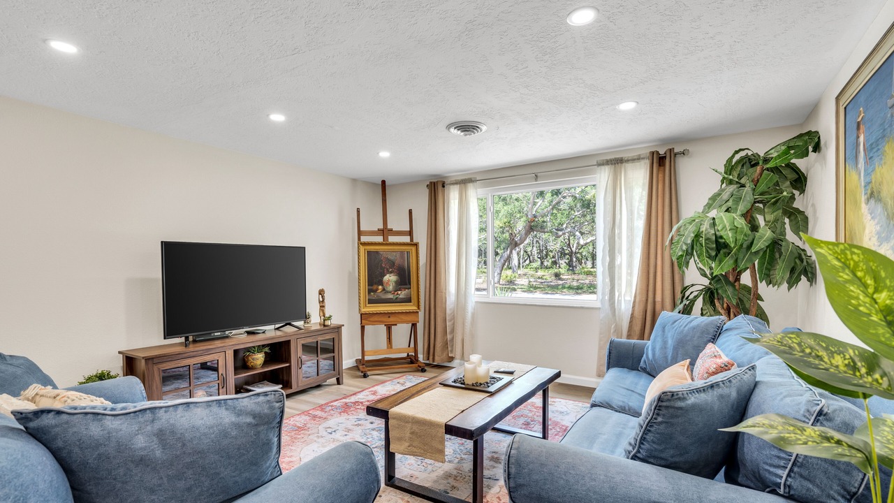 Photo of Livingroom in Laurel