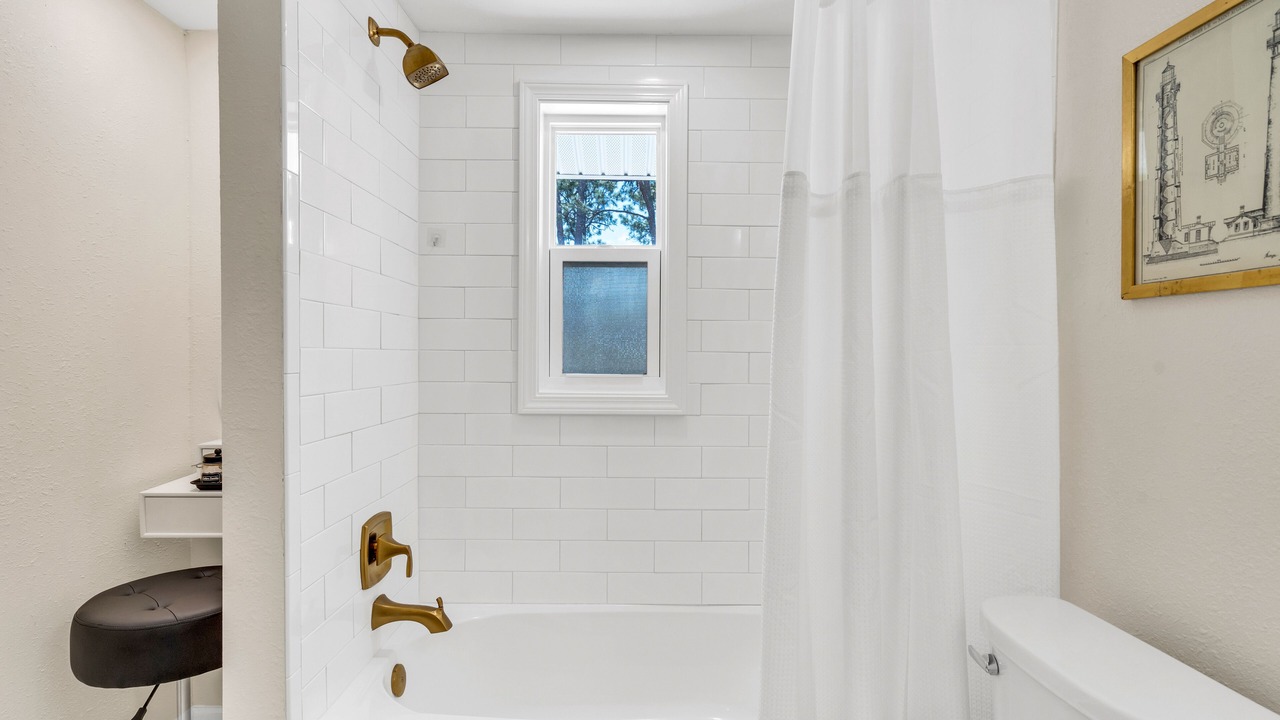 Photo of Bathroom in Laurel