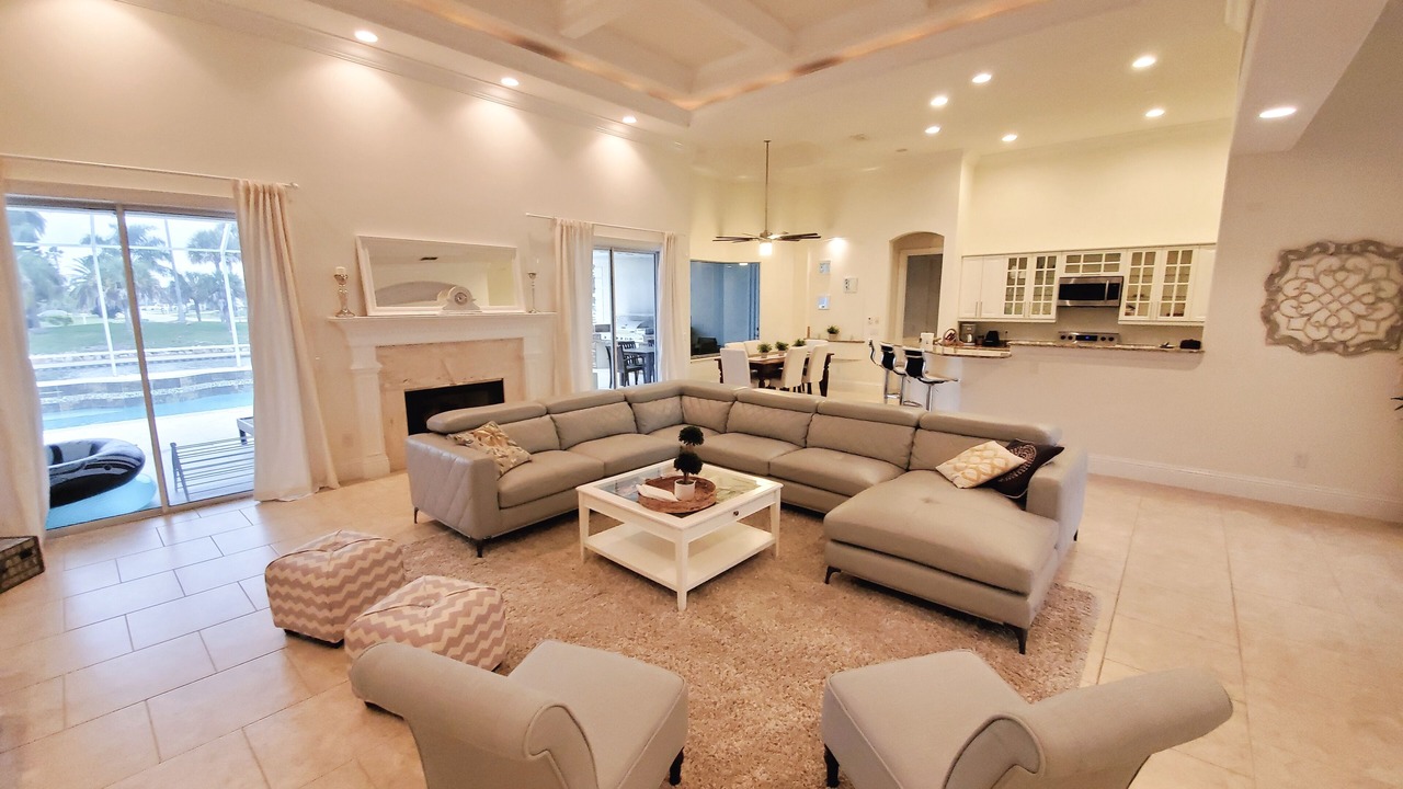 Photo of Livingroom in Palm Harbor