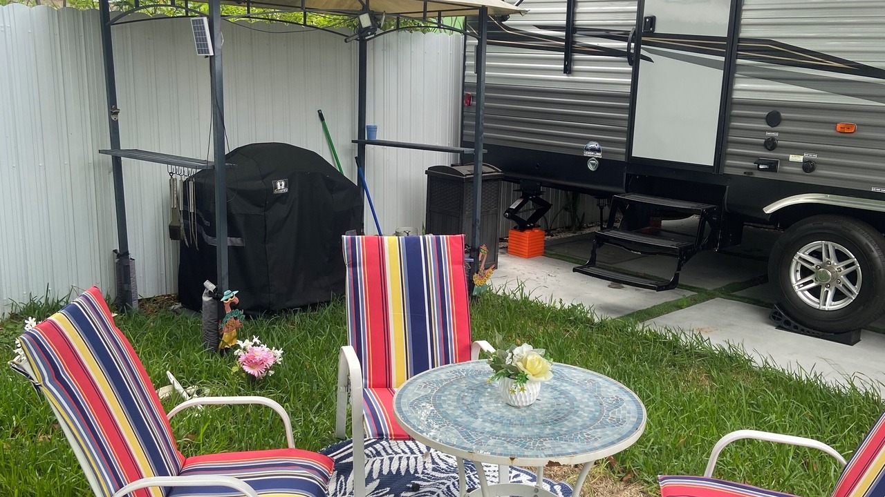 Photo of Outdoor in Gladeview
