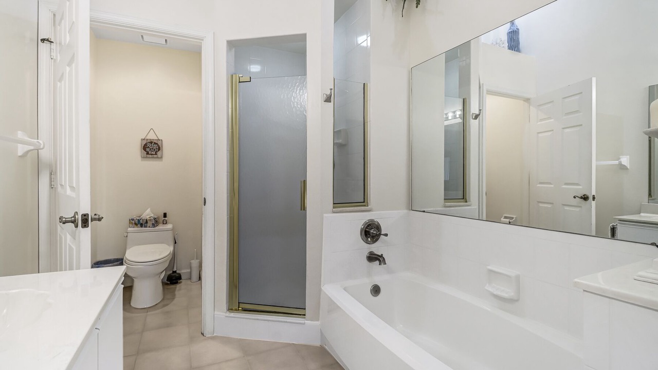 Photo of Bathroom in Naples