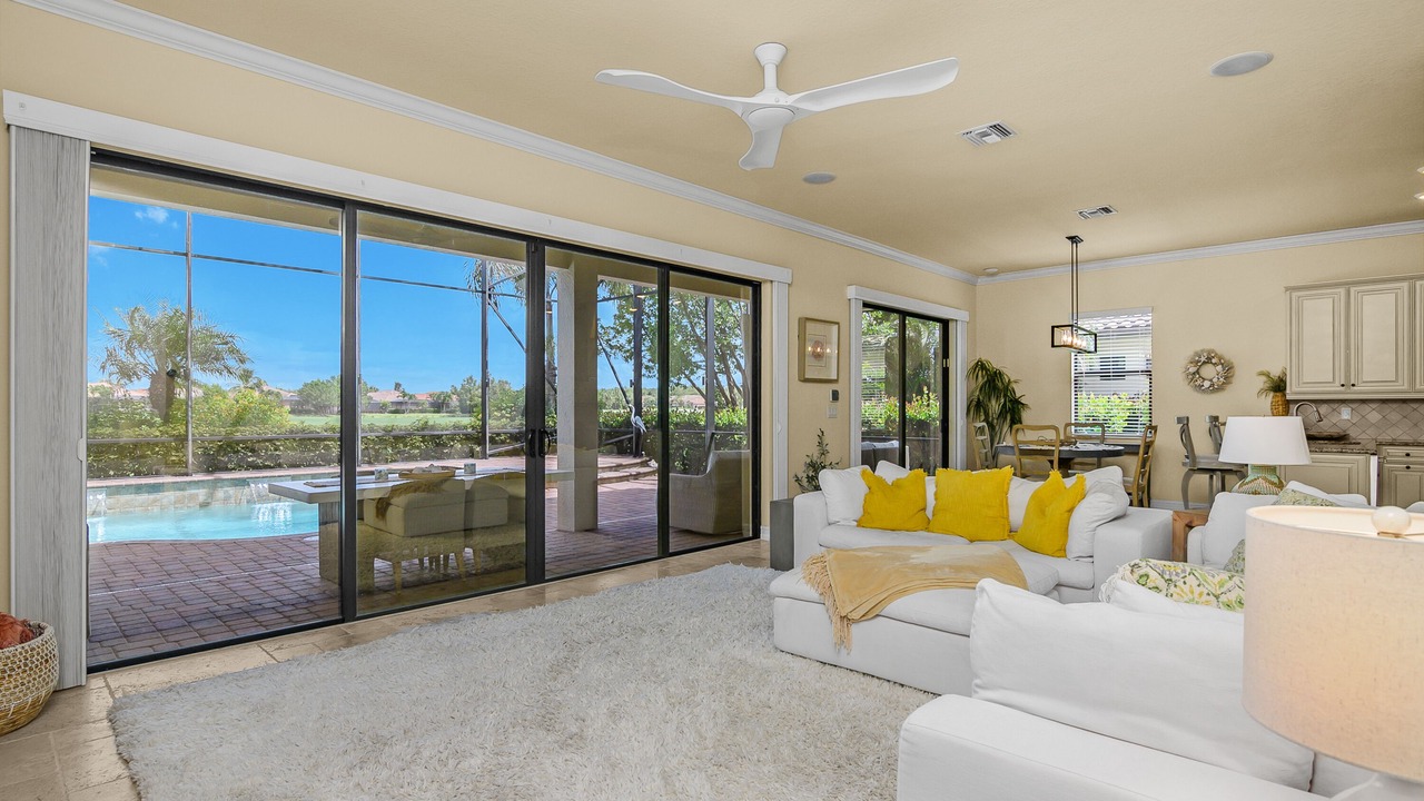Photo of Livingroom in Bonita Springs