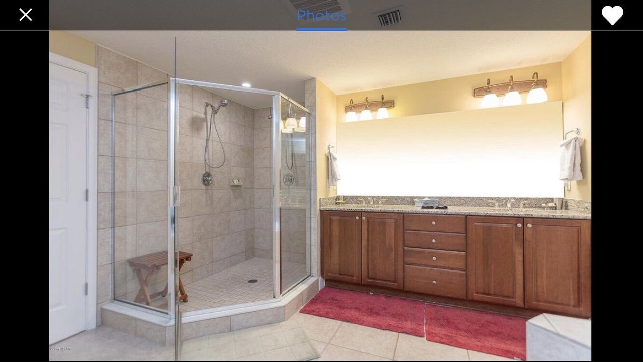 Photo of Bathroom in Bridgeport Heights