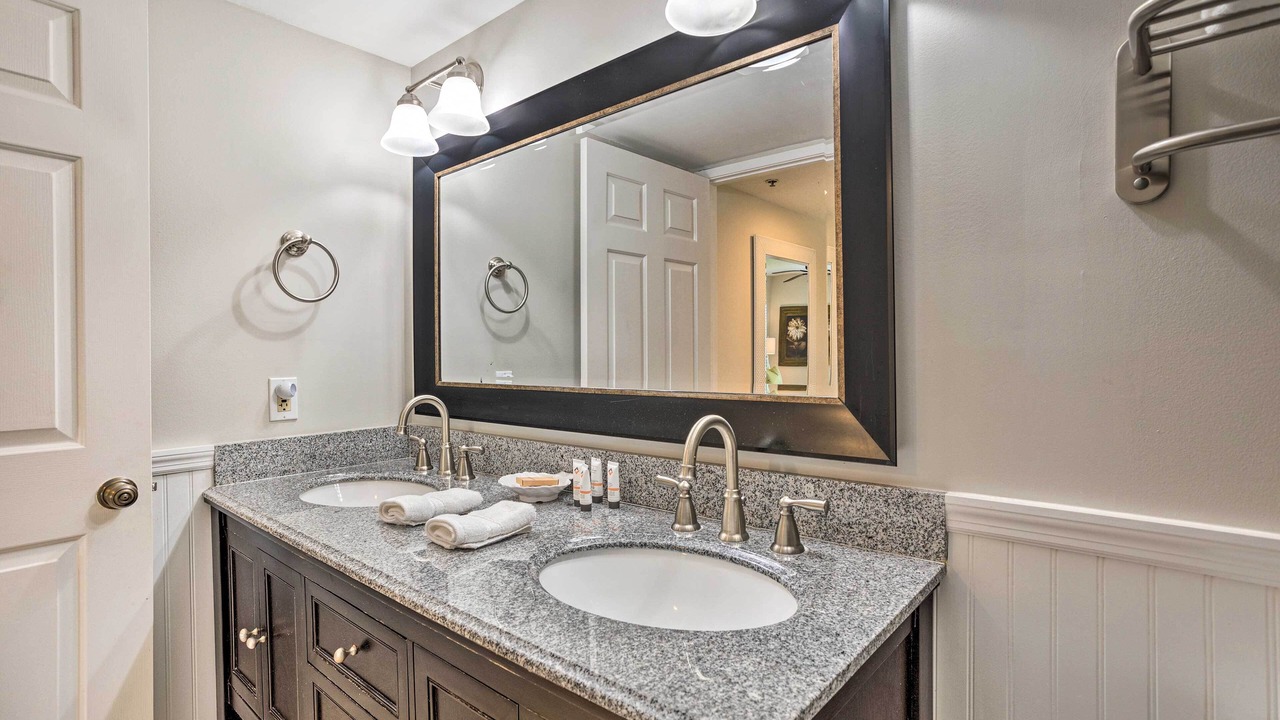 Photo of Bathroom in Sea Palms