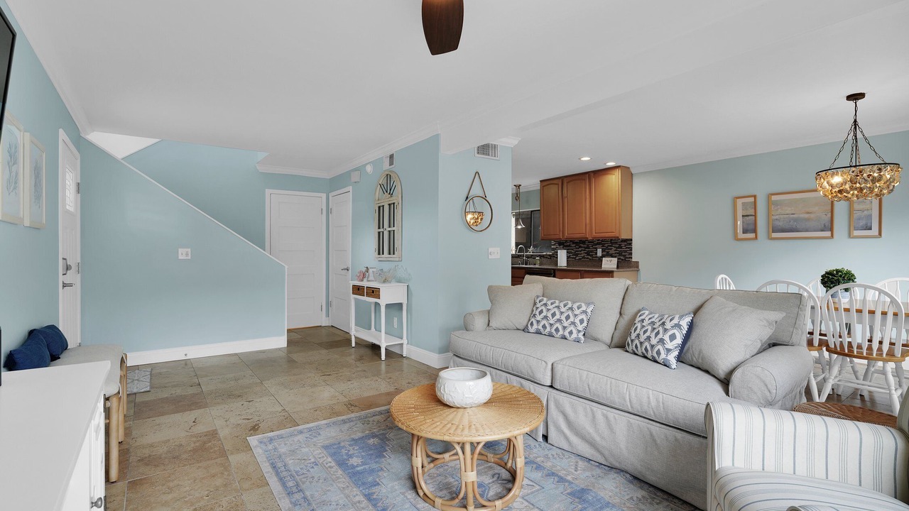 Photo of Livingroom in Jacksonville