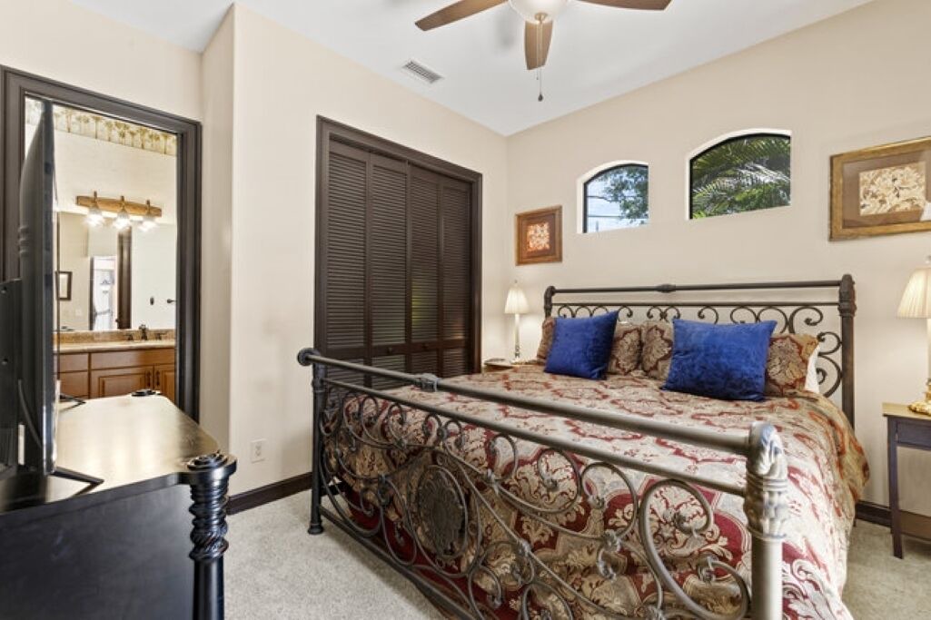 Photo of Bedroom in Eight Lakes