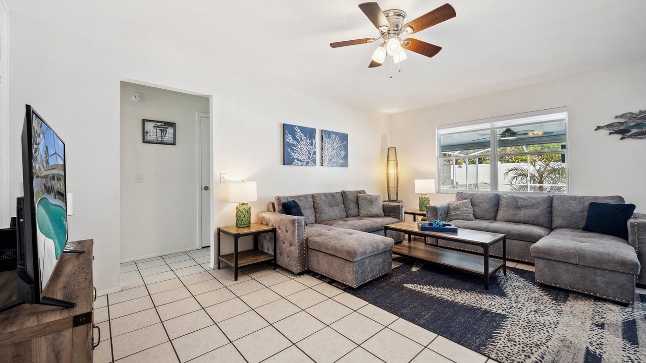 Photo of Livingroom in Anona