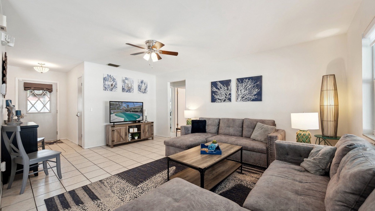 Photo of Livingroom in Anona