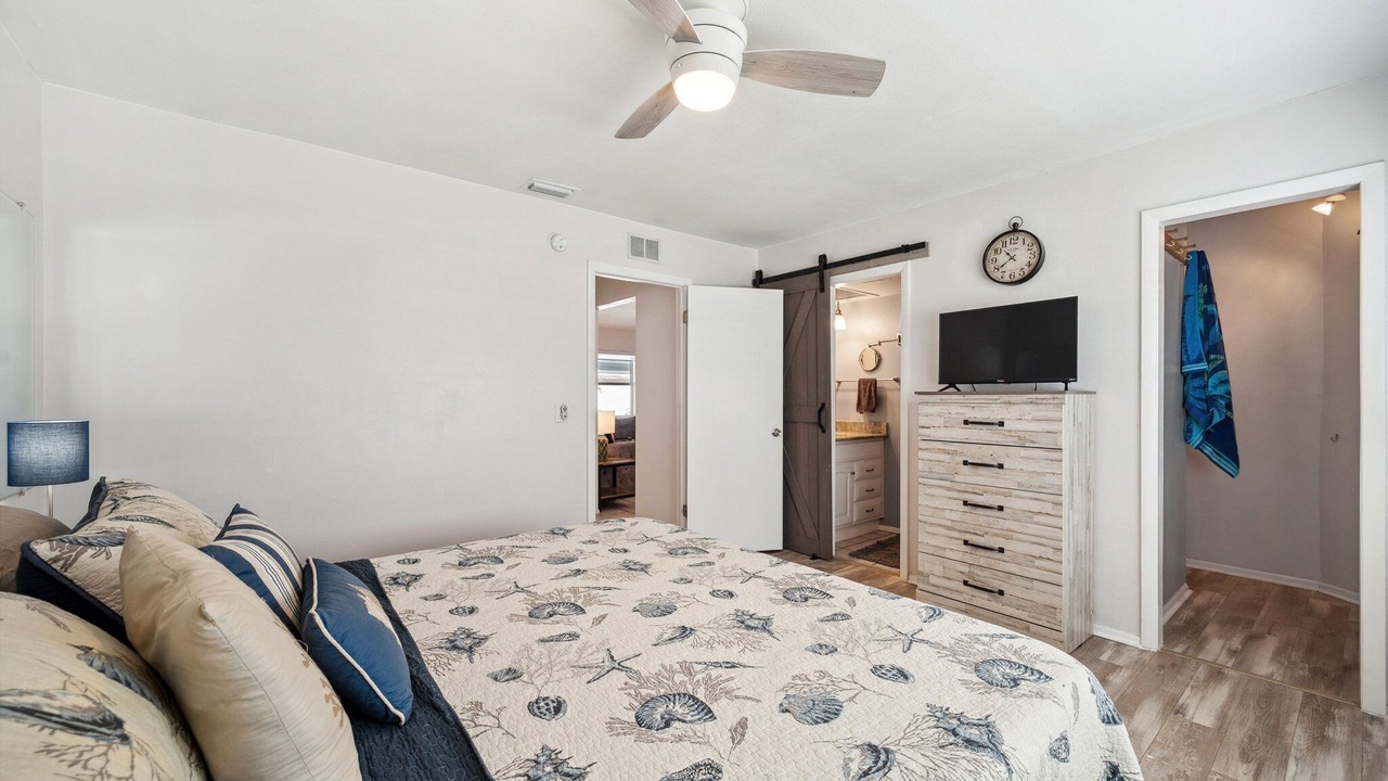 Photo of Bedroom in Anona