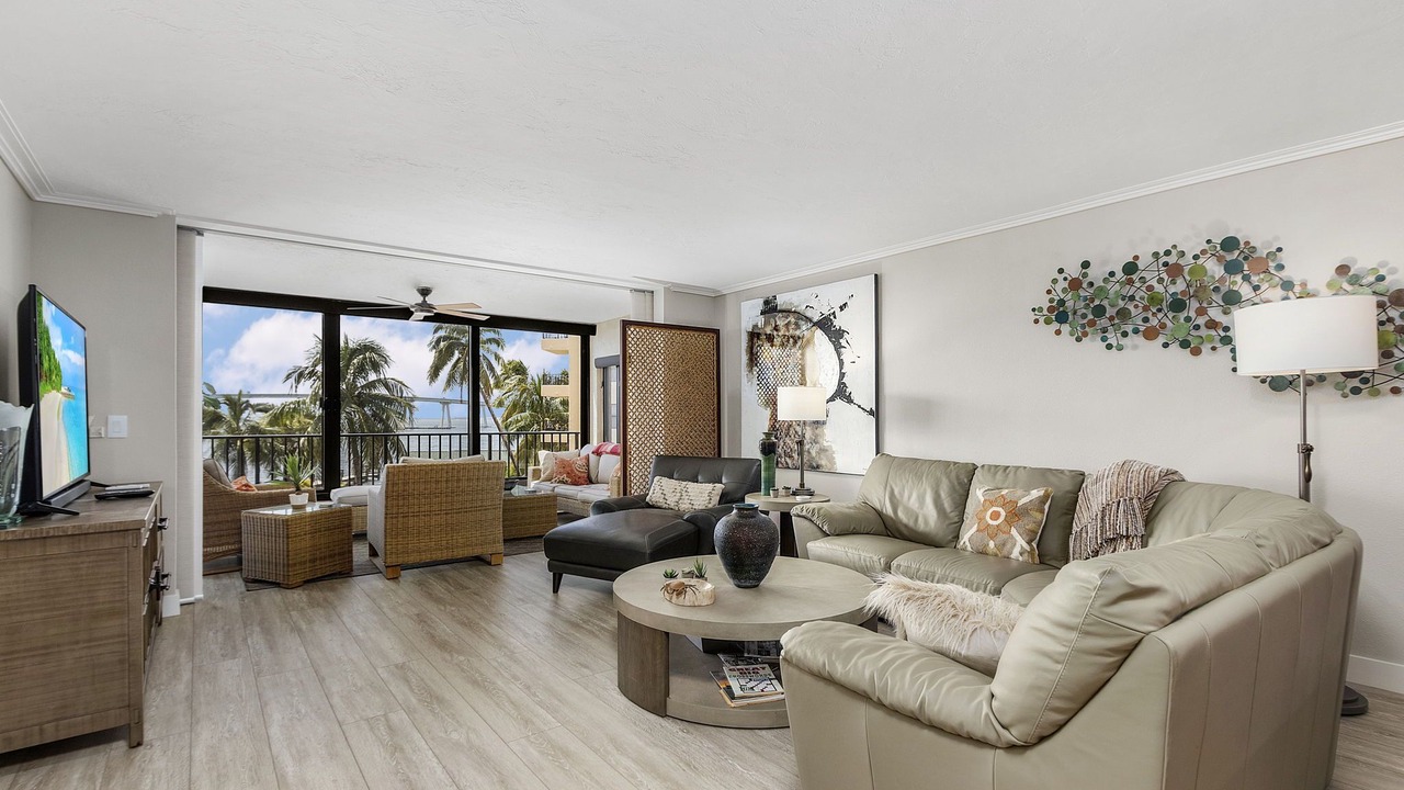 Photo of Livingroom in Punta Rassa