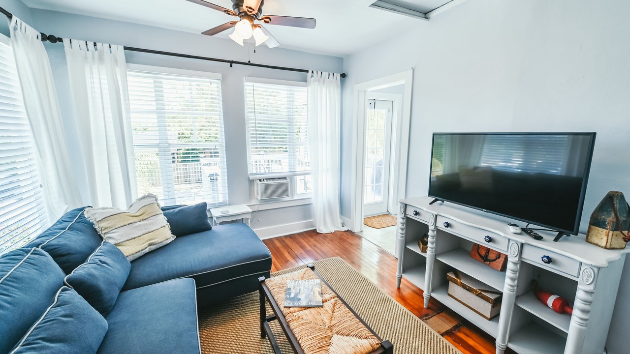 Photo of Livingroom in Old Northwood